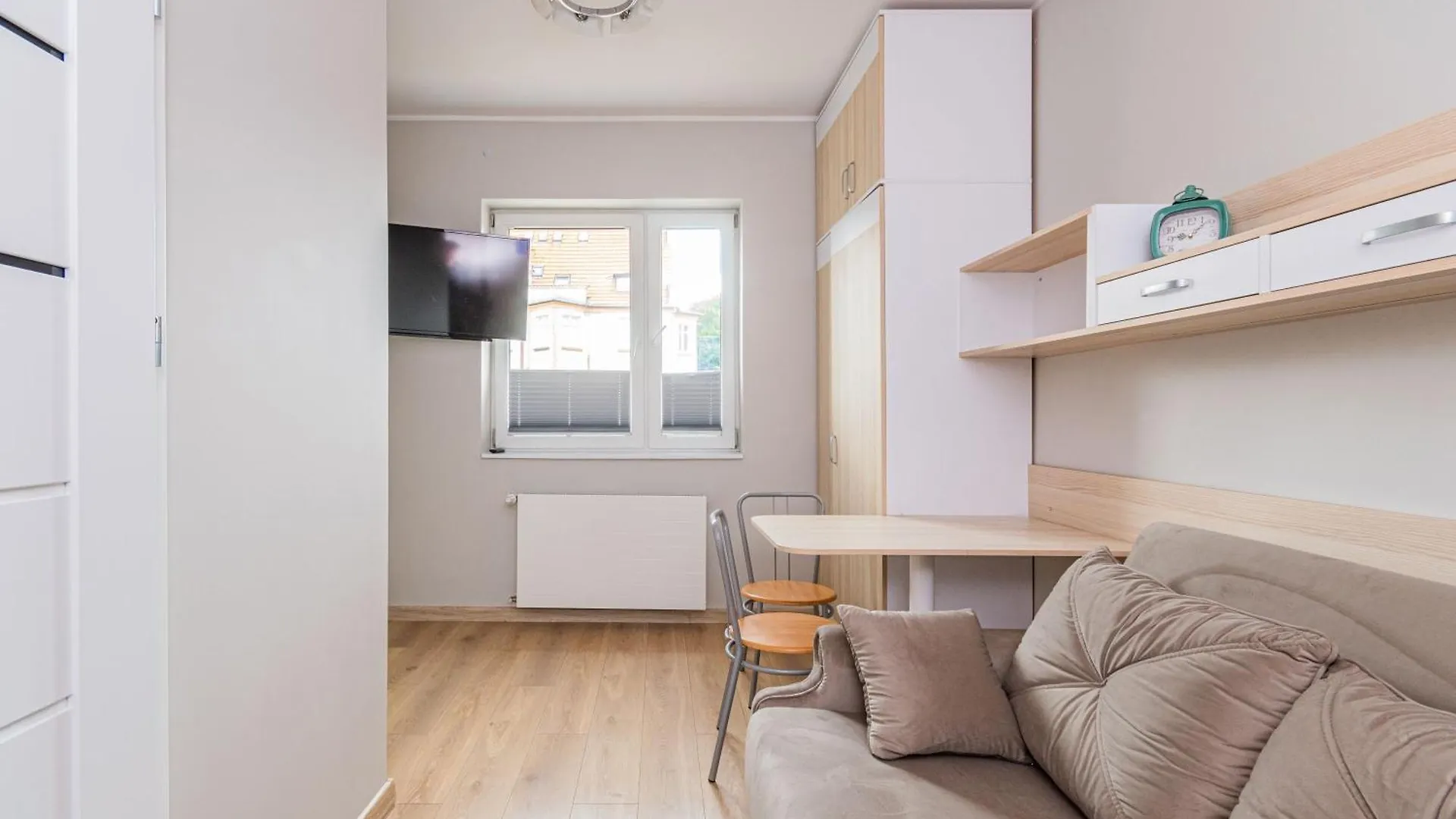 Traffic Studio 2 By Grand Apartments location